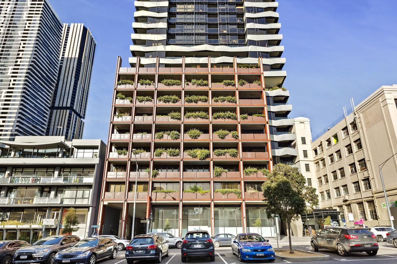 Luxuria Apartments - Fulton Lane Мелбърн Екстериор снимка